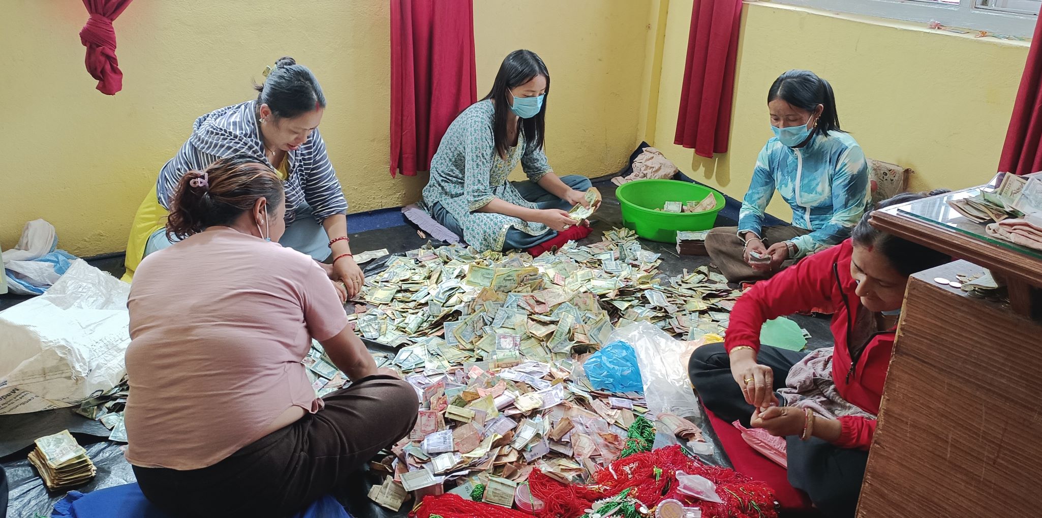 पाथीभराबाट  पाँच महिनामा एक करोडभन्दा बढी भेटी सङ्कलन