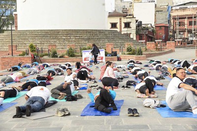 शारीरिक समस्या अनुसार योग प्रशिक्षण, निःशुल्क शक्तिवर्धक औषधि वितरण